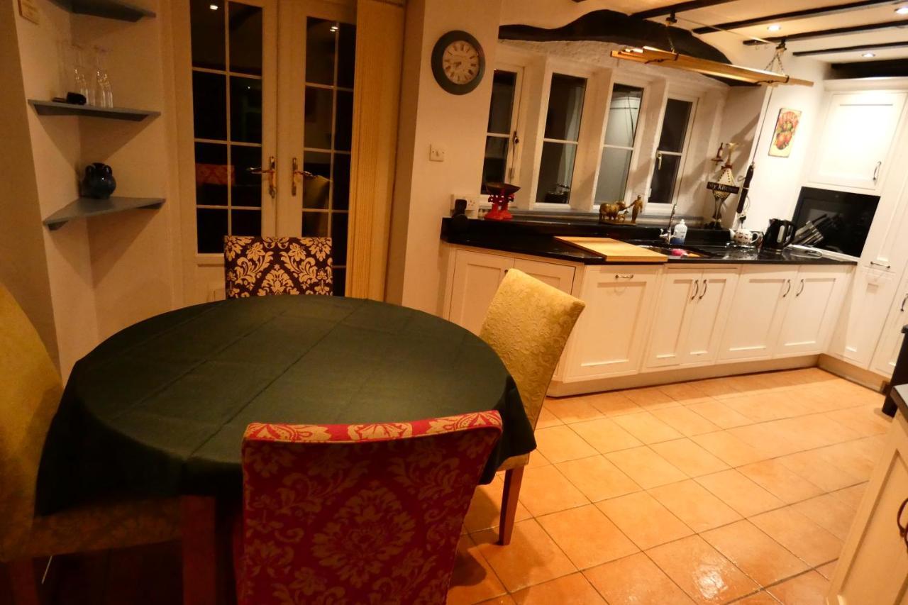 Redfearn Cottage Apperley Bridge Eksteriør bilde
